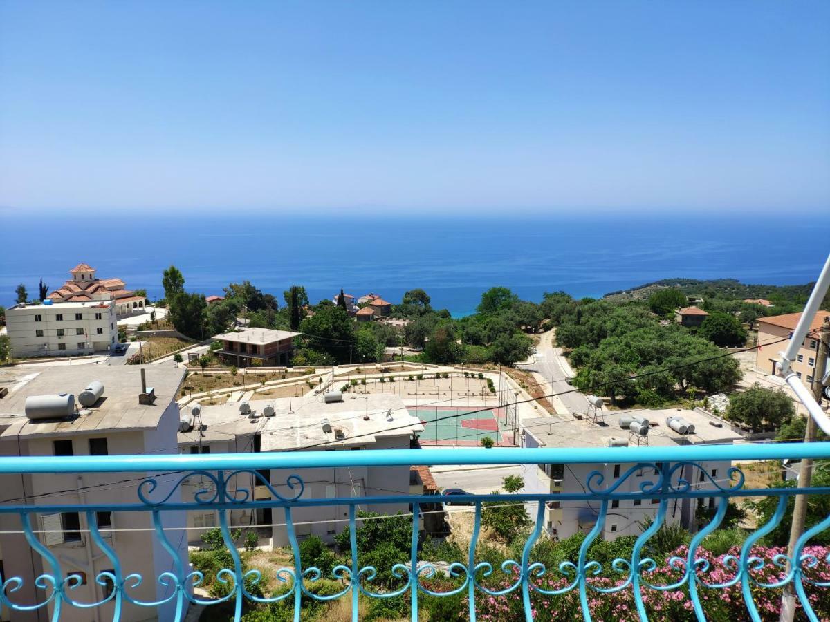 Let Rooms Lukova Екстериор снимка